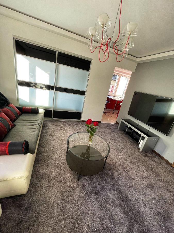 Luxury Red Apartment By Marta Radom Eksteriør billede