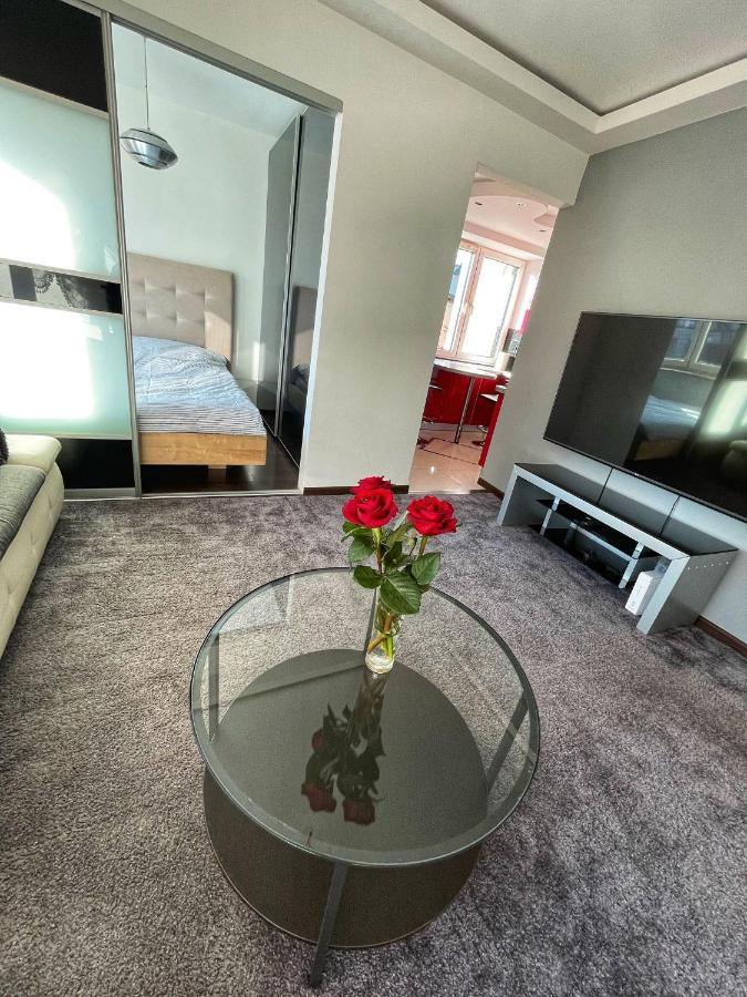 Luxury Red Apartment By Marta Radom Eksteriør billede